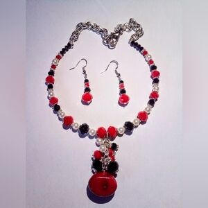 16" Red/Black/White/Silver Handmade Memory Wire Choker Necklace